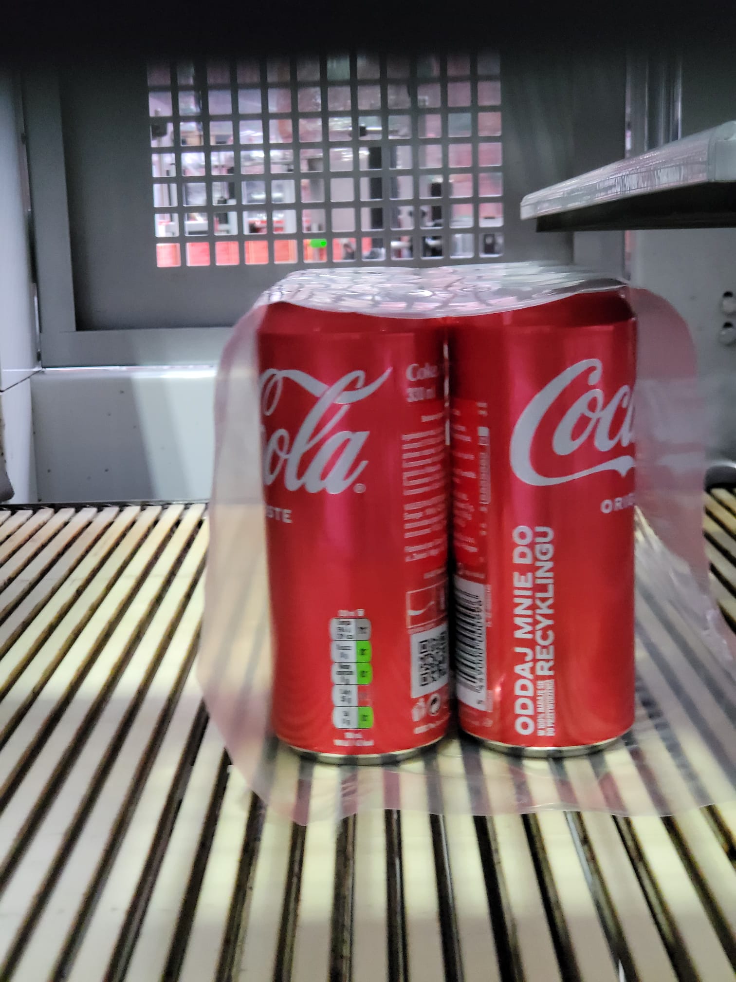 Polish 330 ml can a new pack of 6 cans