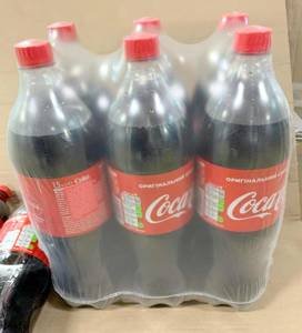 Coca Cola 1,5 L (6) origin UKR z etykietami, naklejanymi ręcznie
